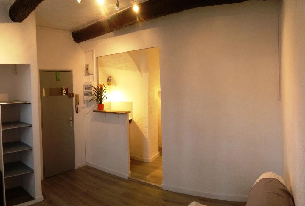 Appartement L'Atypique Pertuis Bagian luar foto
